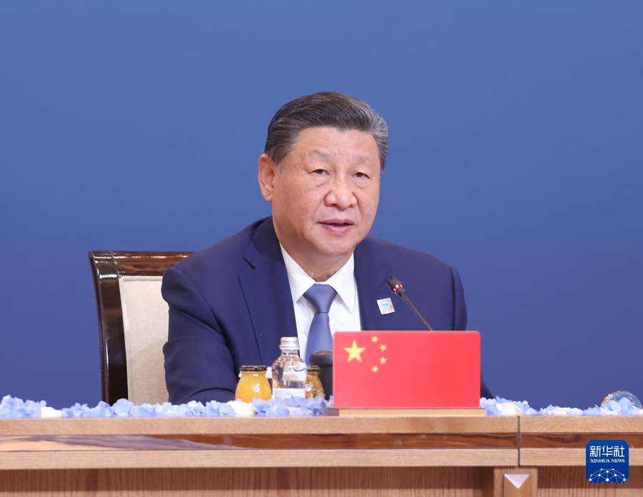 当地时间7月4日下午，国家主席习近平在阿斯塔纳出席“上海合作组织+”阿斯塔纳峰会并发表题为《携手构建更加美好的上海合作组织家园》的重要讲话。新华社记者 庞兴雷 摄